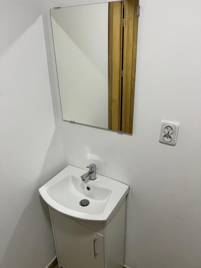 Green Apartment - Free Parking Katowice Esterno foto